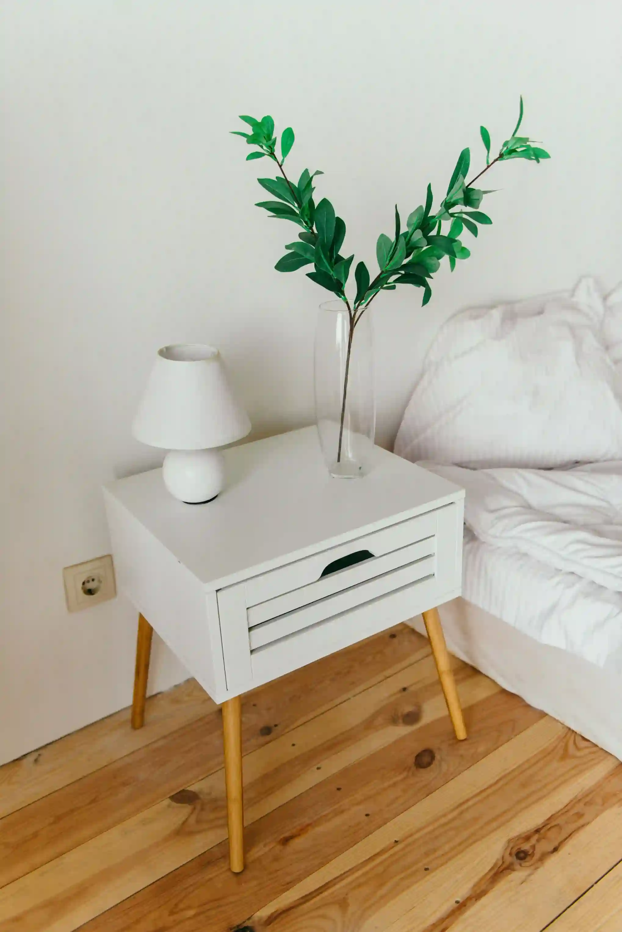 Bedside Table Nordic White